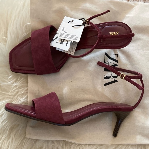 Zara Suede Mid-Heel Ankle Strap Sandals w/Dust Bag - Picture 1 of 15